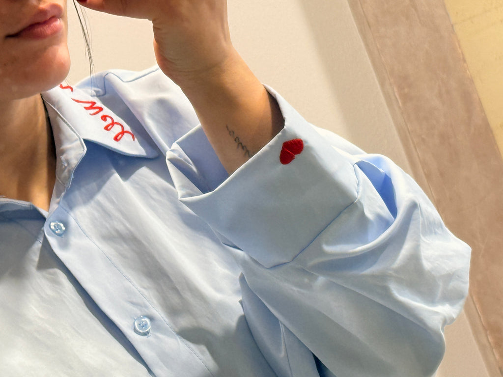 Camicia HaveOne con ricami rossi
