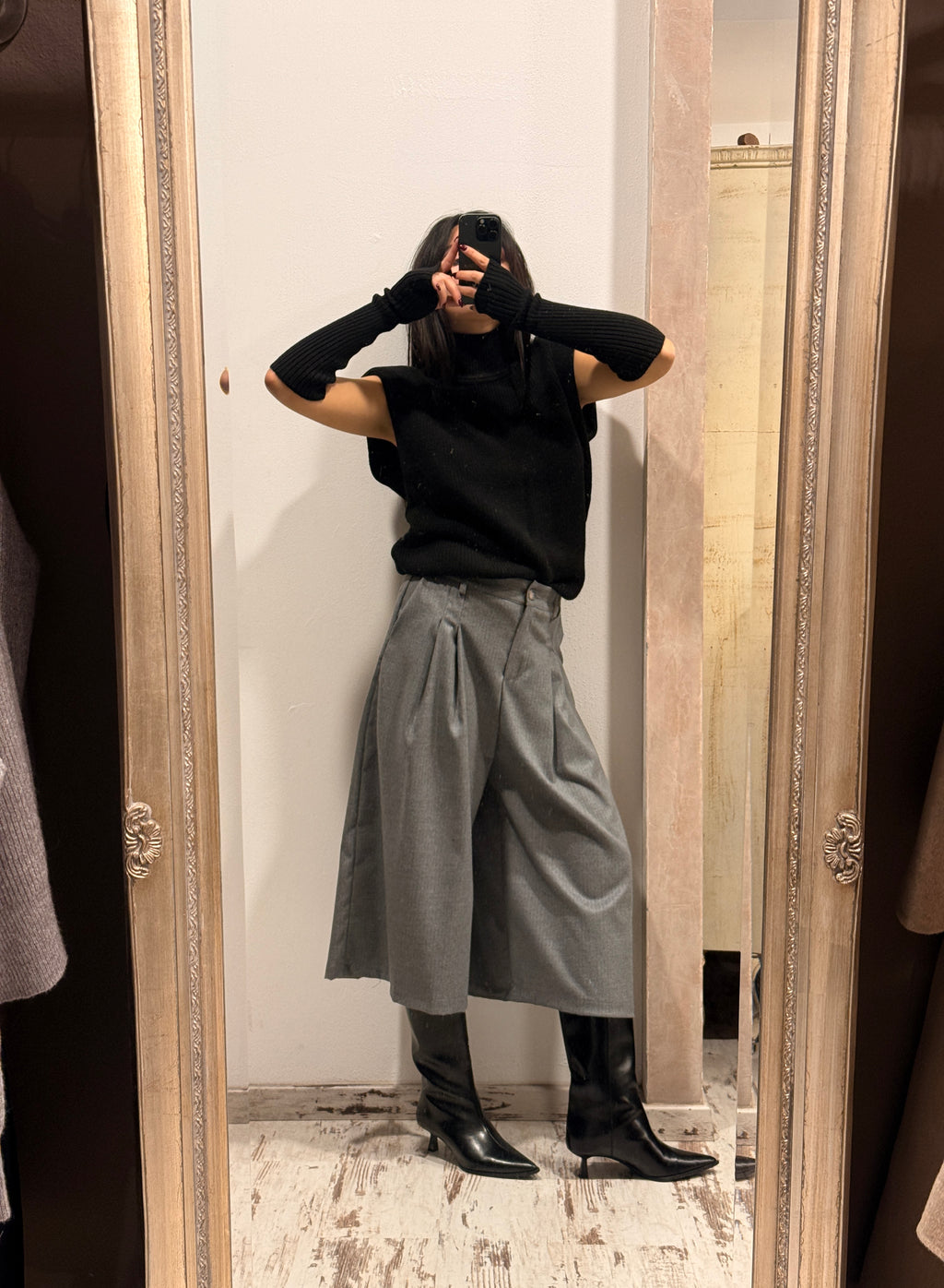 Vicolo-Maglia smanicata misto alpaca con manicotti - nero