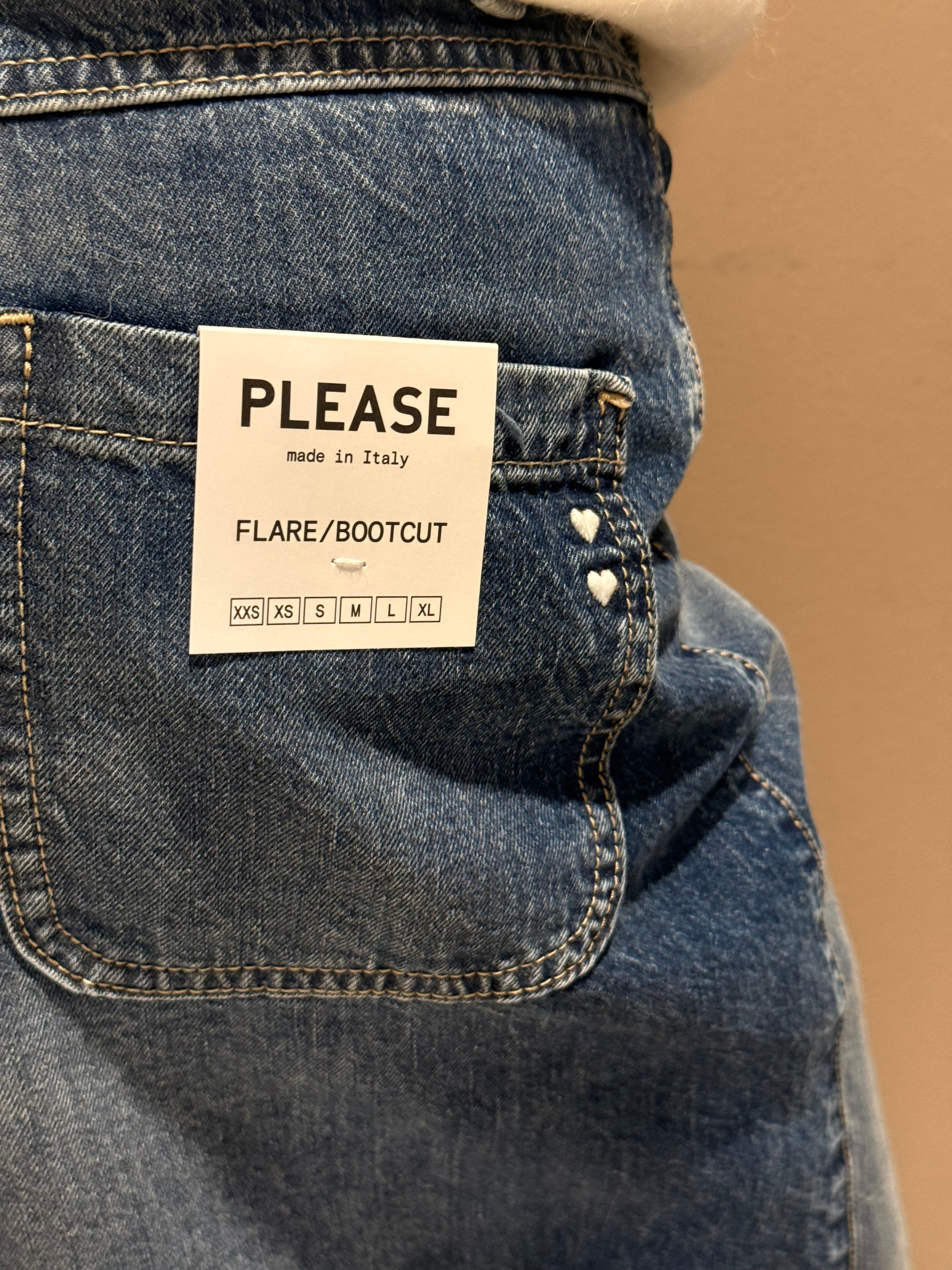 Jeans a gamba larga e vita alta Please