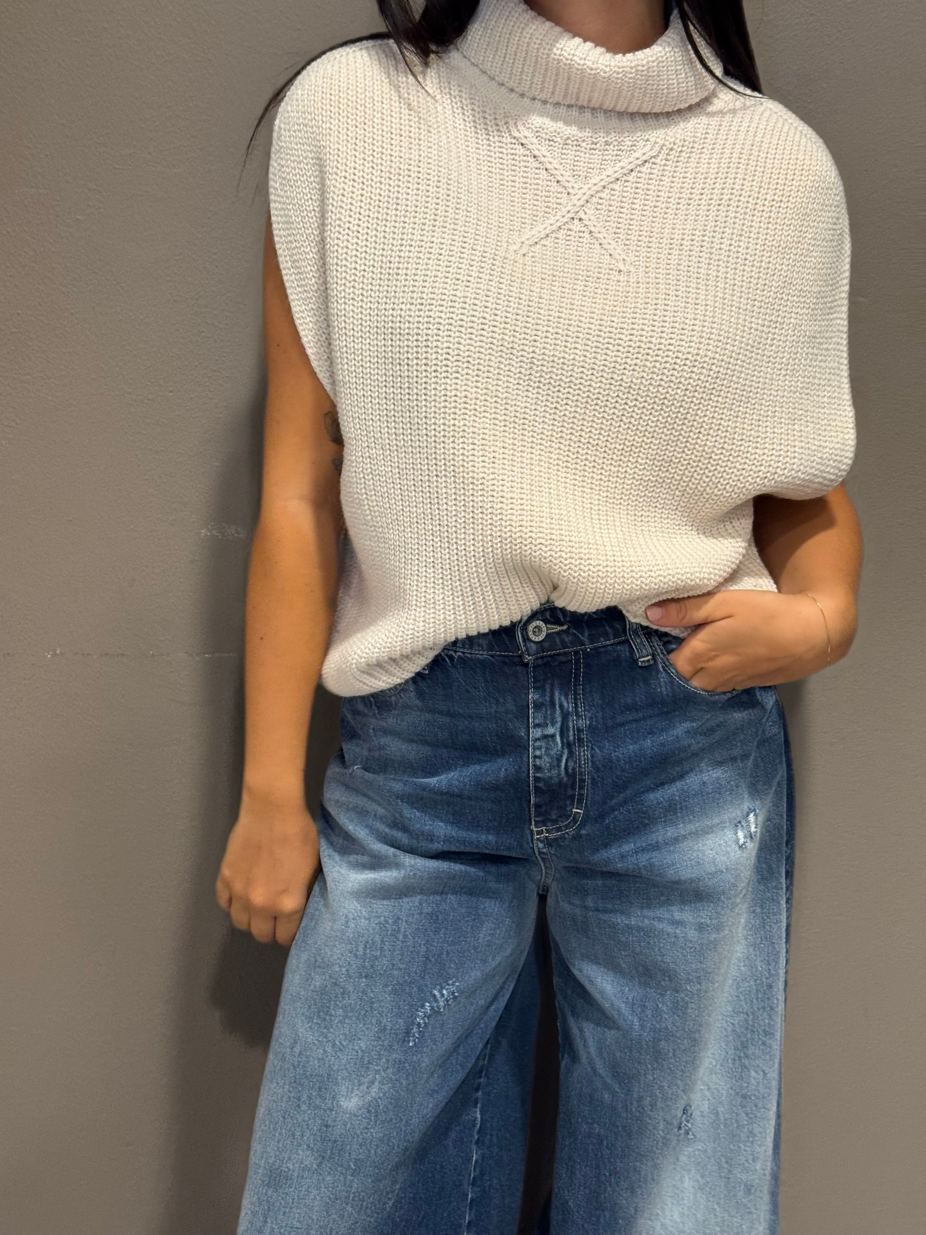 Maglione senza maniche a collo alto Please - Panna