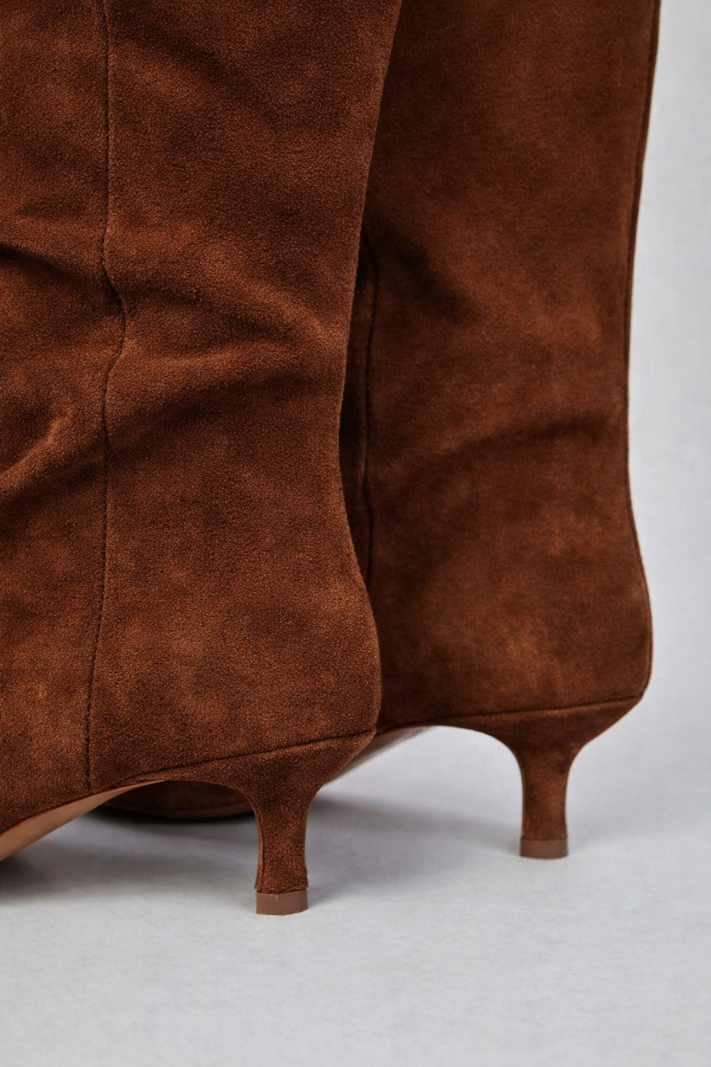 Stivale scamosciato tabacco gambale arricciato - Ovyè