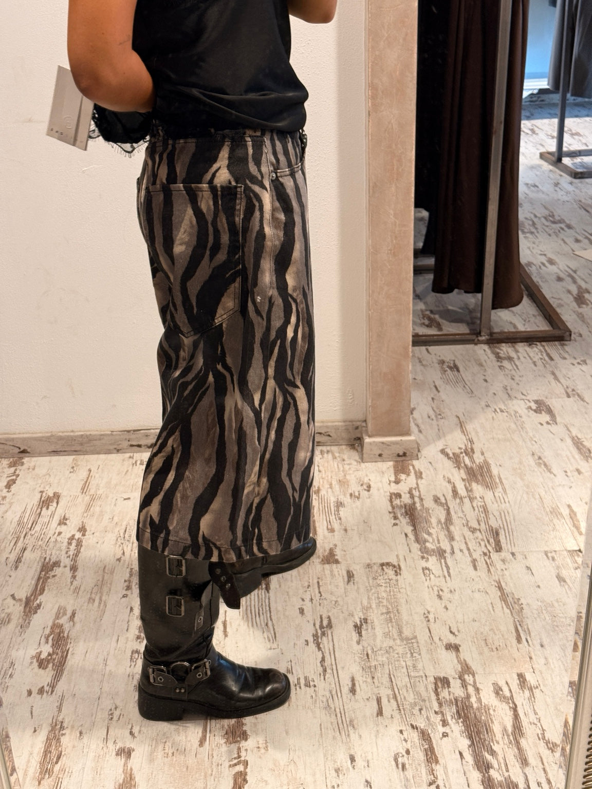 Bermudone jeans zebrato HaveOne lato