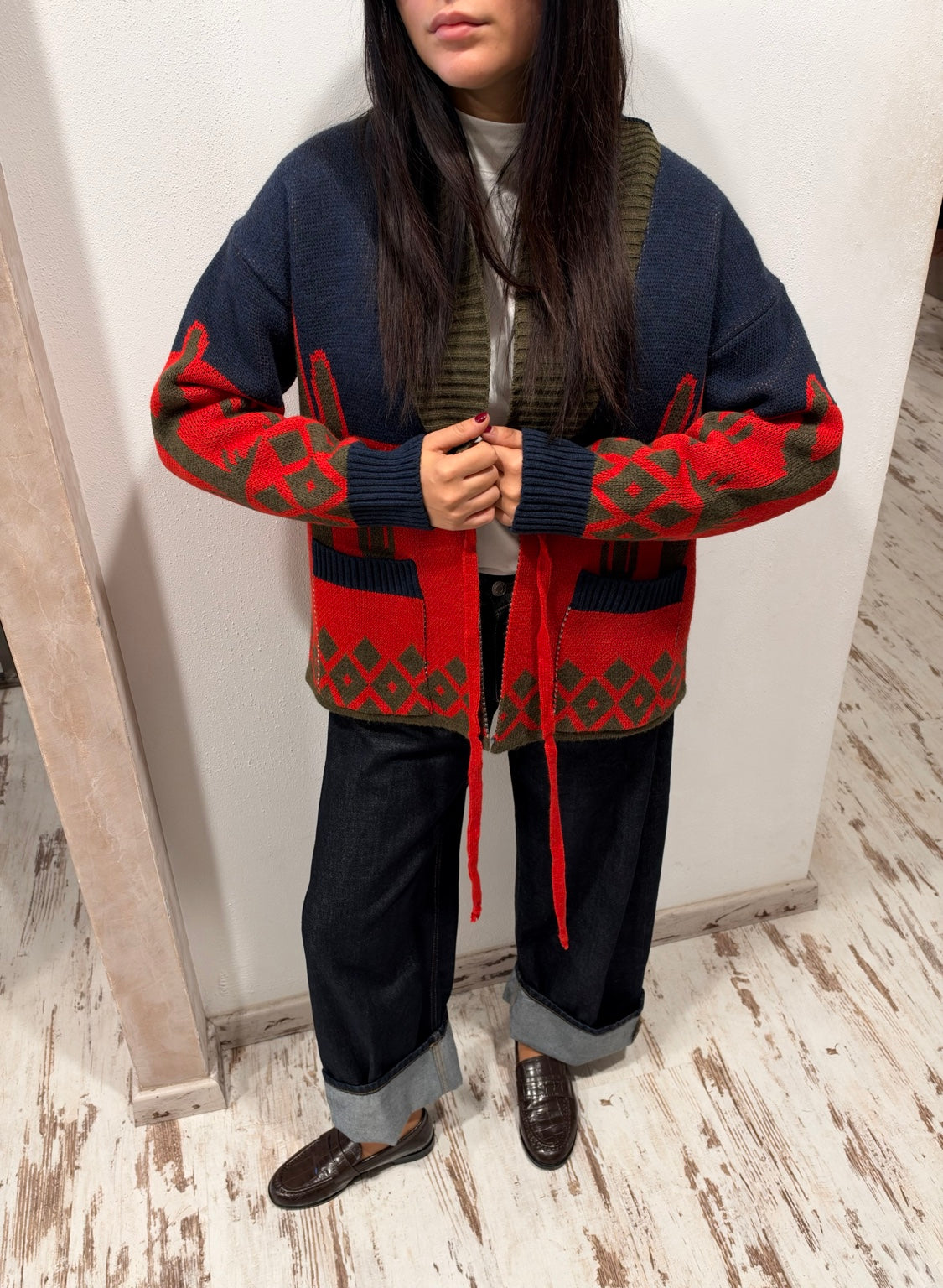 Cardigan Vicolo rosso blu e verde con motivo western