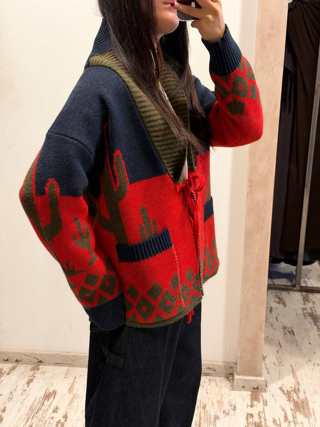 Cardigan Vicolo vista posteriore con grafica cowboy