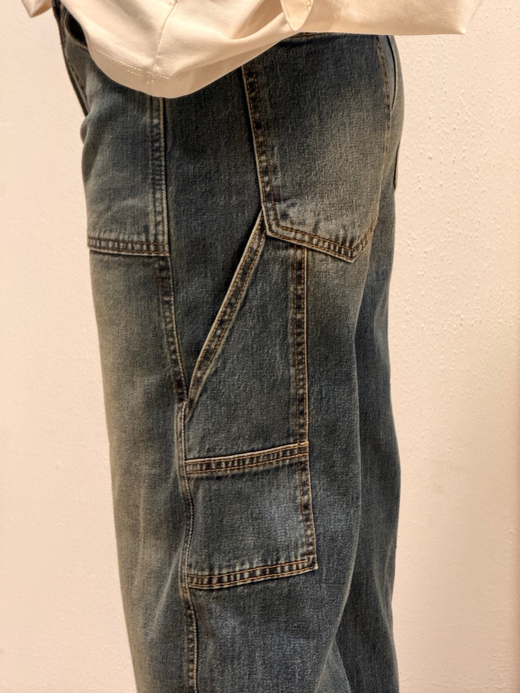 Jeans Worker Sporcato Tensione In - dettaglio tasche laterali