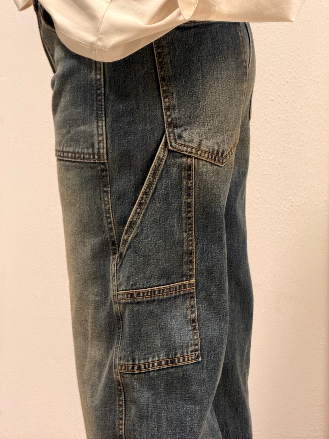 Jeans Worker Sporcato Tensione In - dettaglio tasche laterali