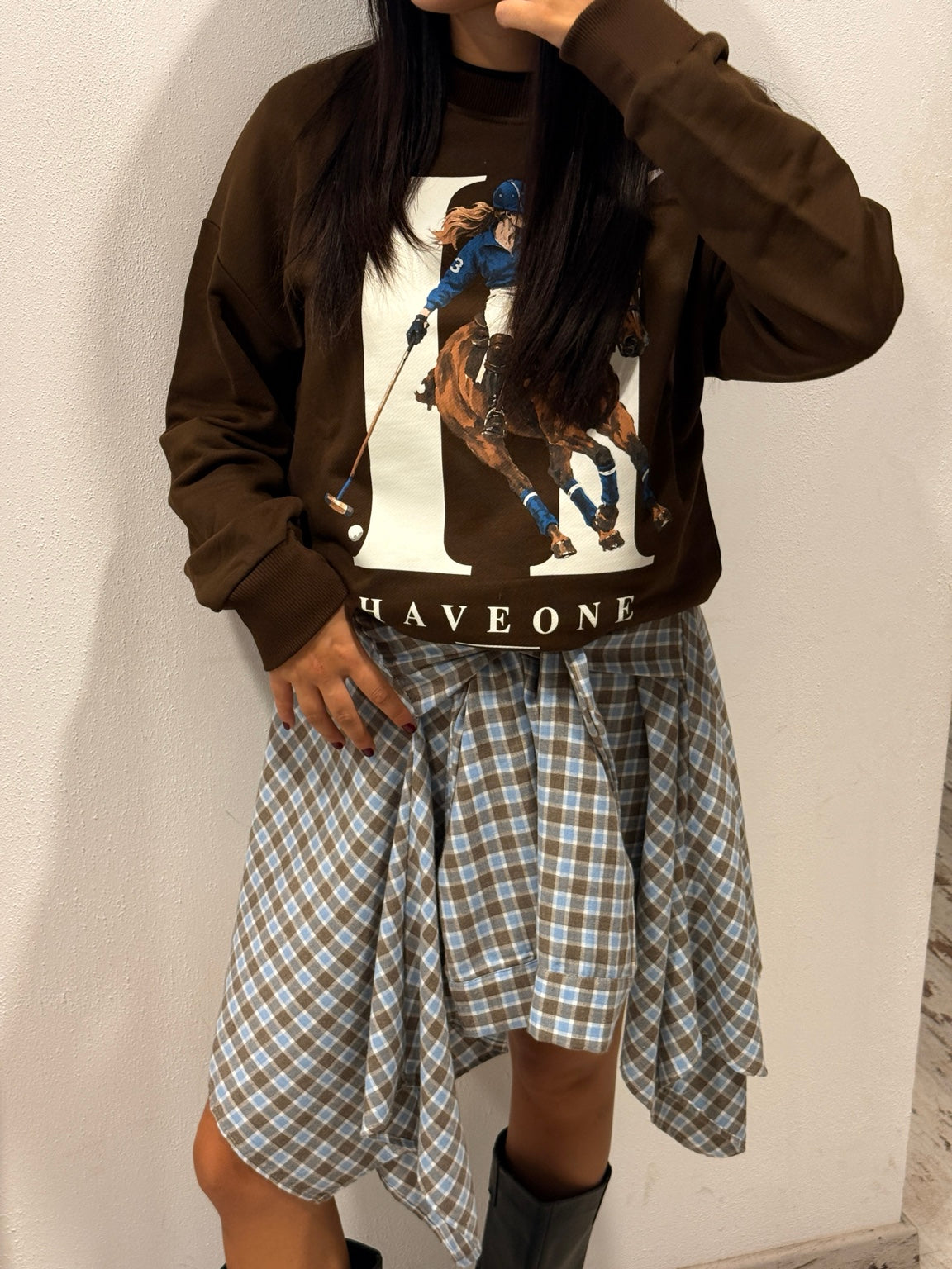 Mini-gonna ViCOLO dettaglio outfit